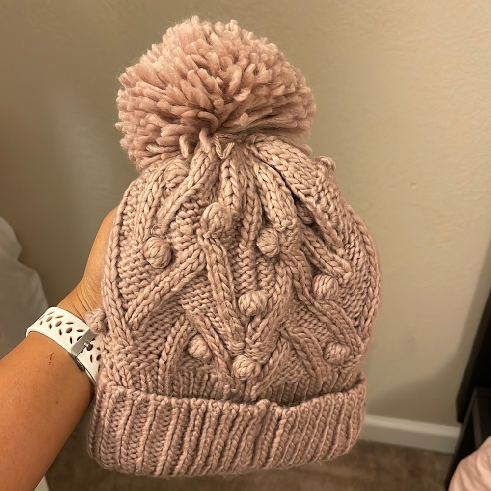 Lauren Conrad beanie